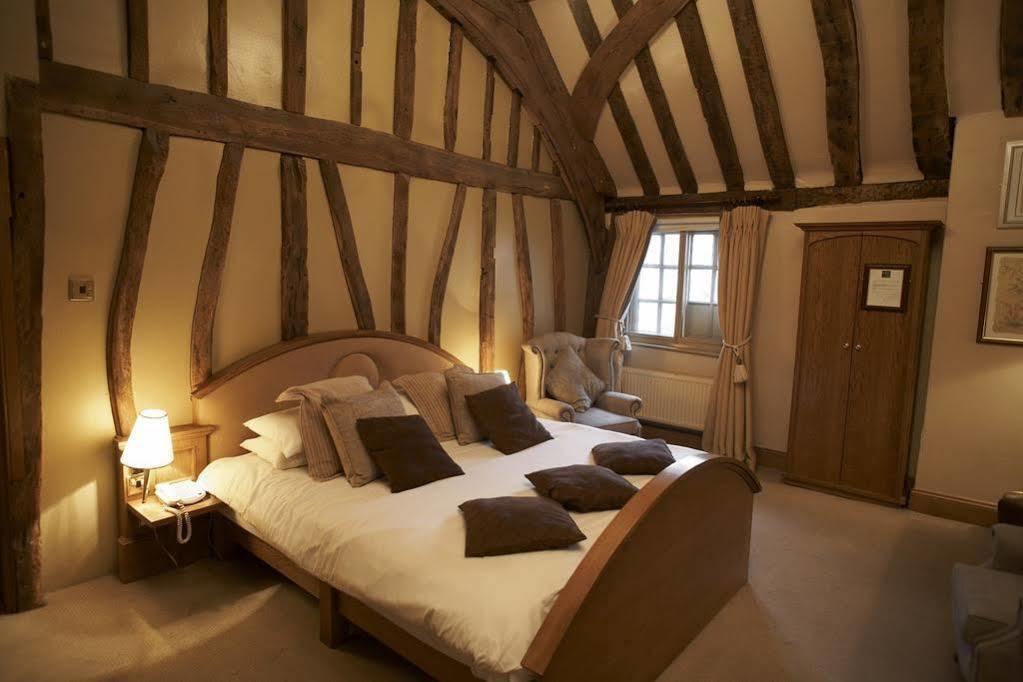 Chalfont St Peter The Greyhound Inn المظهر الخارجي الصورة