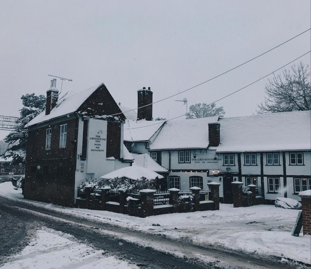 Chalfont St Peter The Greyhound Inn المظهر الخارجي الصورة