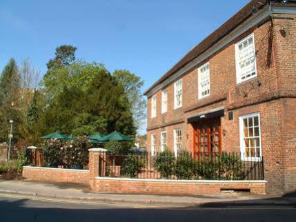 Chalfont St Peter The Greyhound Inn المظهر الخارجي الصورة
